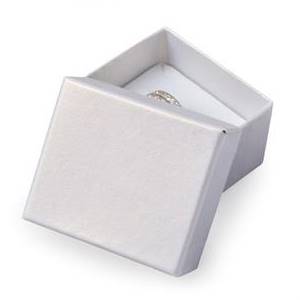 Dárková krabička na prsten nebo náušnice bílá