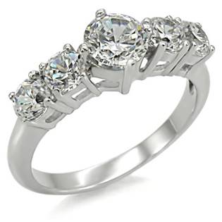 Ocelový prsten zdobený zirkony