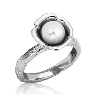 Ocelový prsten s bílou perličkou