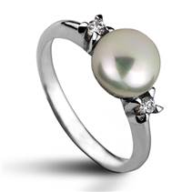 Stříbrný prsten s přírodní perlou 7,5 mm